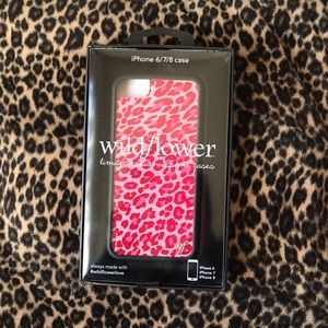 SOLD* Wildflower pink leopard case 🐆💗